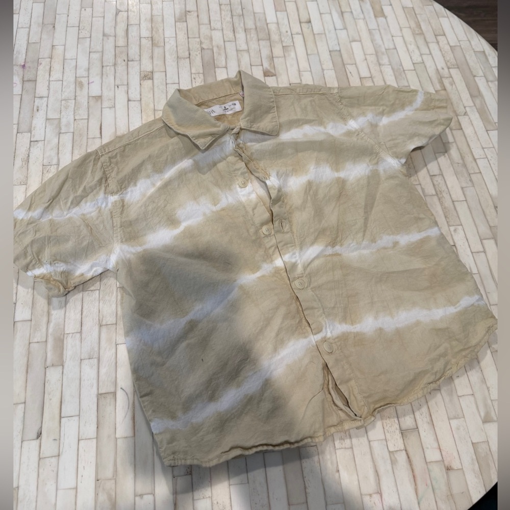 Zara Kid’s Beige and White Tie-Dye Shirt
